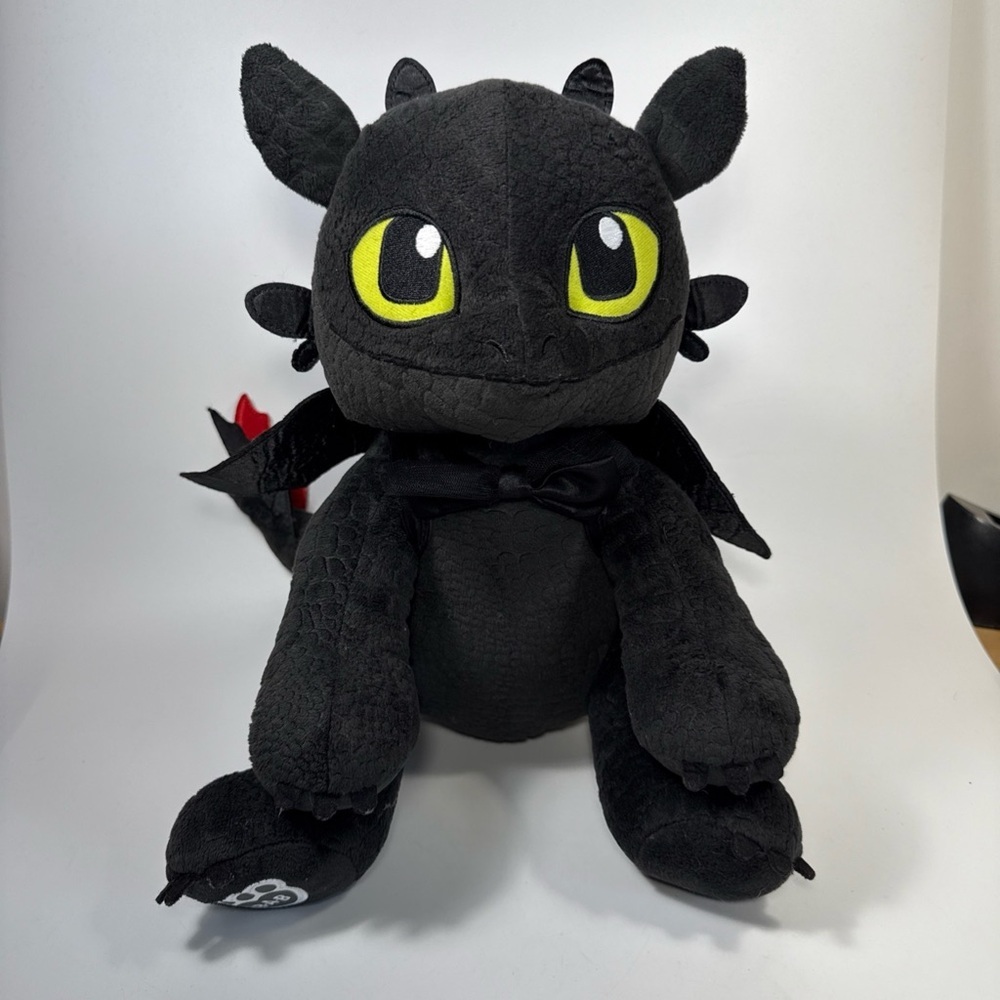 Dreamworks Toothless Dragon Plush with wings and voice box that roars.